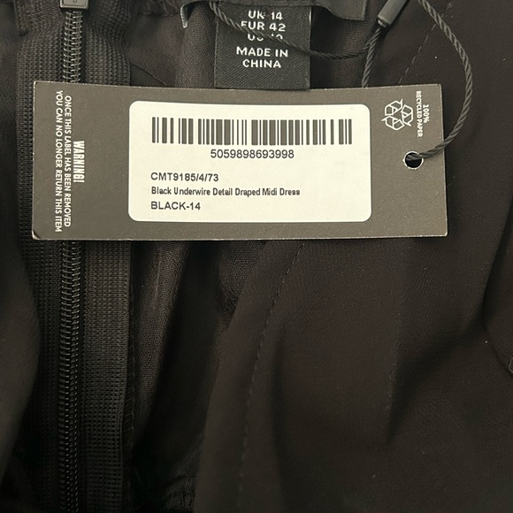 PrettyLittleThing Black Asymmetrical Dress - Picture 6 of 9